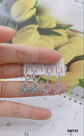 BÔNG TAI BẠC TA HOA MÀU NHẸ NHÀNG
