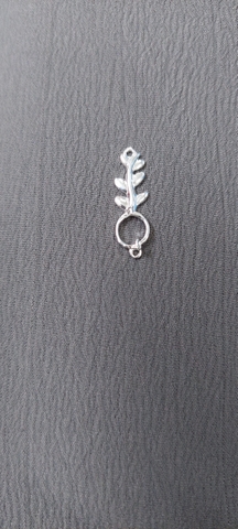 Charm khung đá nối dạng cá đá 6ly H113
