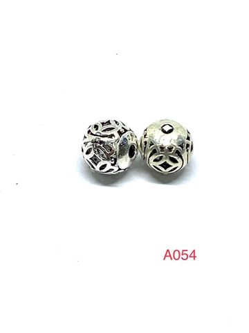charm bạc thái