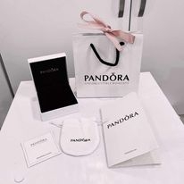 hộp đựng  vòng tay pandora