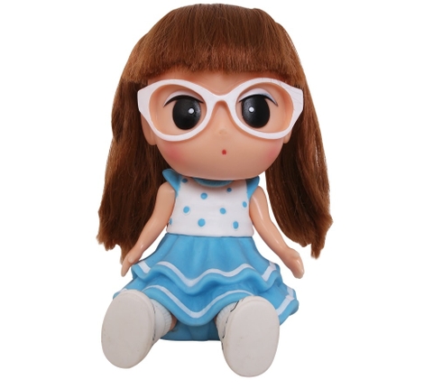 Búp bê đeo kinh ngồi dễ thương