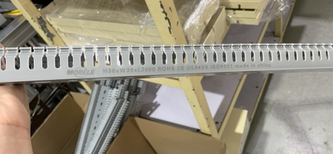 MÁNG NHỰA MORELE 30X30