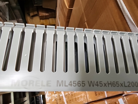 Máng nhựa răng lược ML4060