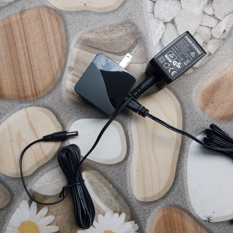 Cục Nguồn adapter  Chui Lớn 5.5mm 5V-2A