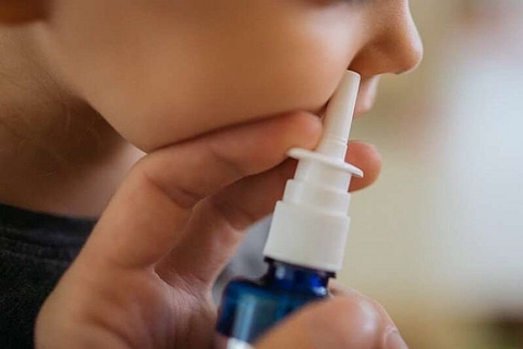 Thuốc xịt mũi giúp giảm đáng kể chứng ngáy và khó thở ở trẻ em
