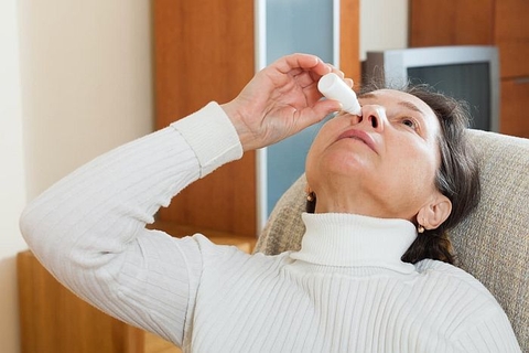 Thuốc nhỏ mũi tăng khả năng phục hồi sau đột quỵ, ngay cả khi đã 