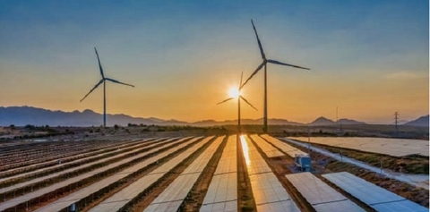 Năng lượng tái tạo toàn cầu dự kiến vượt qua điện than năm 2025