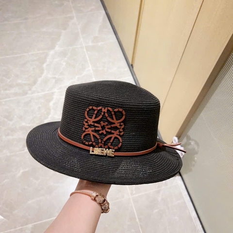 Mũ cói LOEWE