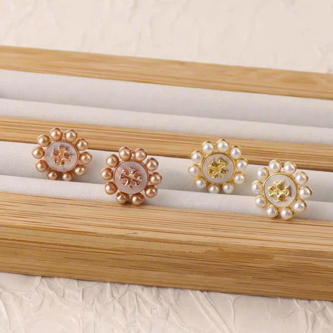 Khuyên tai Tory Burch 2 màu dư xịn