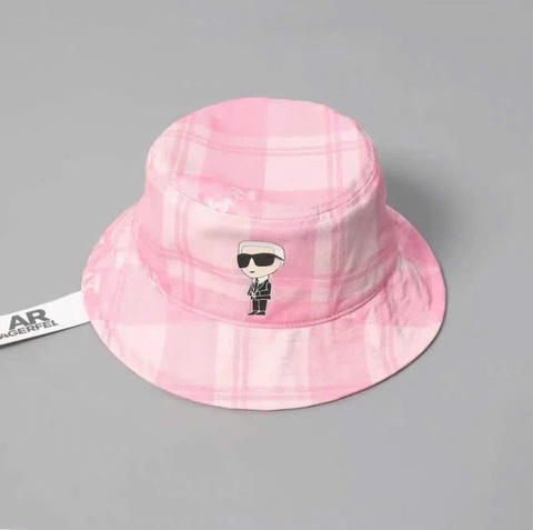 Mũ bucket Karl Largerfeld kẻ hồng