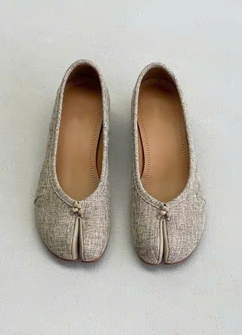 Giày Maison Margela xỏ ngón màu cát