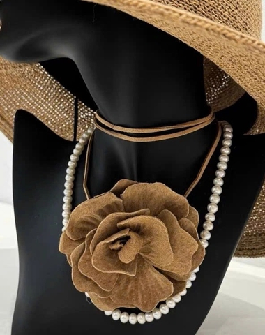 Chocker Zara flower