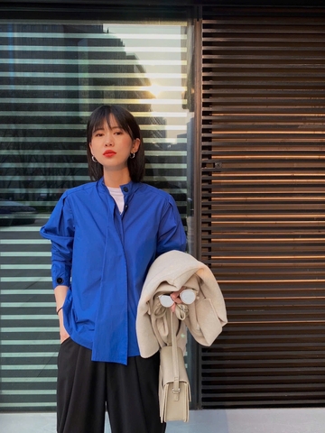 Sơ mi Lemaire cổ trụ vạt lệch dấu cúc