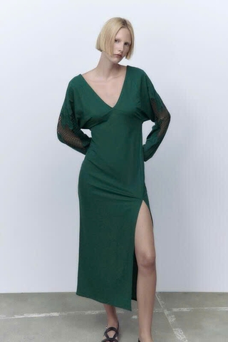 Váy Zara xanh rêu ren dập tay