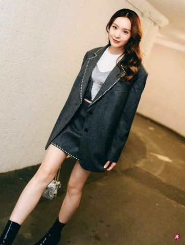 Set dạ Blazer Sandro đính đá bling màu lông chuột