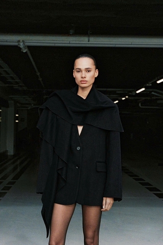 Blazer dạ handmade kèm khăn đen