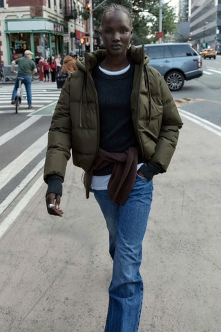 Áo phao Zara phối mũ rút dây