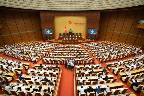 Ngày 24/4, Quốc hội thông qua nhiều nghị quyết và bế mạc Kỳ họp thứ Nhất