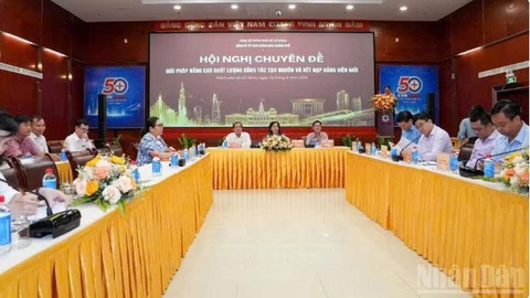Thành phố Hồ Chí Minh: Nâng cao chất lượng kết nạp đảng viên mới
