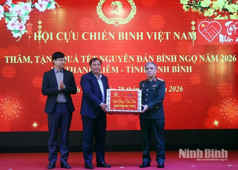 Trung ương Hội Cựu chiến binh Việt Nam thăm, tặng quà Tết tại xã Thanh Liêm