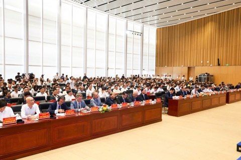 Kết nối hạ tầng, mở rộng không gian logistics Đồng bằng sông Hồng