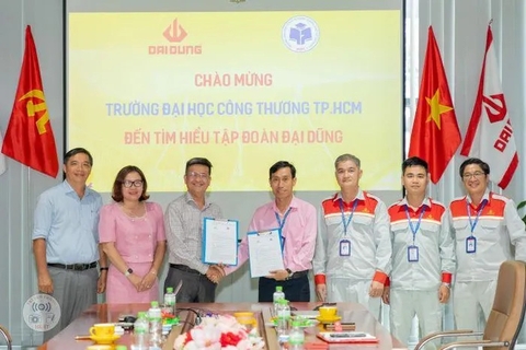 HUIT: Ký kết hợp tác thúc đẩy phát triển nhóm ngành cơ khí, điện, điện tử