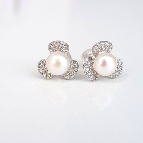 Bông hoa khuyên tai nữ Kiểu nụ Cỏ ba lá  TRIFOLIUM PEARL(7ly) - CTJ0107