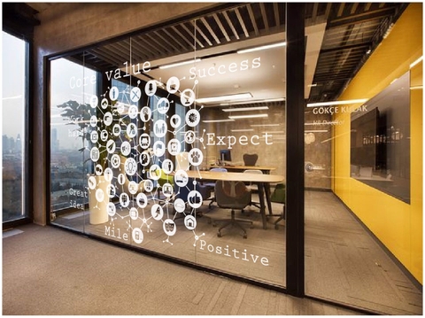 Giá cắt chữ decal