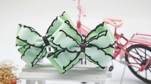 Cách làm phụ kiện tóc cho bé gái cực đơn giản mà mẹ nên biết