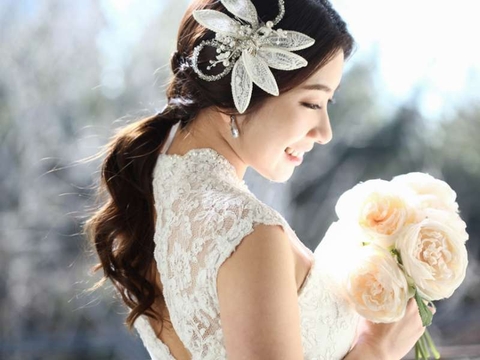 NHỮNG KIỂU TÓC CÔ DÂU KHÔNG BAO GIỜ LỖI MỐT