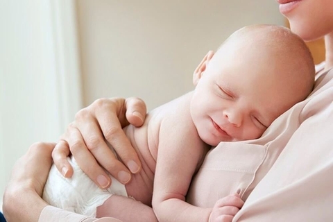 Thủ tục nhập viện sinh thường và sinh mổ cho mẹ bầu vượt cạn thuận lợi