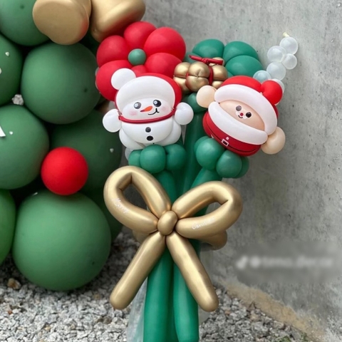 HOA BÓNG BAY TẠO HÌNH ÔNG GIÀ NOEL
