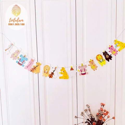 Dây treo hình thú đánh trống thổi kèn