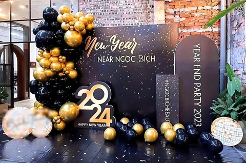 TRANG TRÍ TẤT NIÊN NGOÀI TRỜI ĐẸP ĐƠN GIẢN