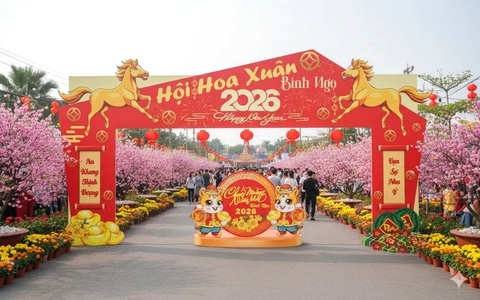 TRANG TRÍ CỔNG CHÀO NĂM MỚI