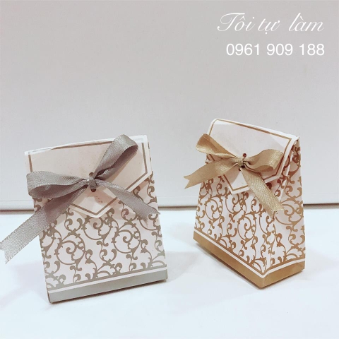 Hộp đựng quà thắt ruy băng