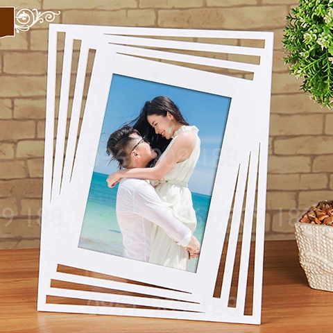 Khung ảnh cưới họa tiết CHỮ NHẬT XOAY mẫu số 2