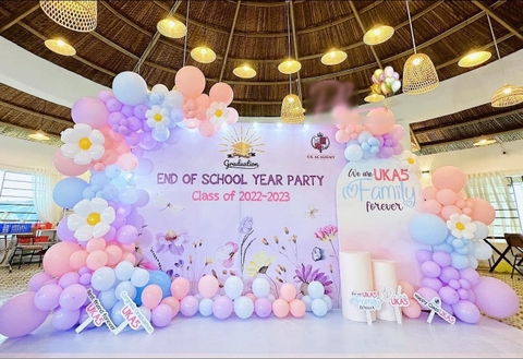 TRANG TRÍ TỔNG KẾT CUỐI NĂM TRỌN GÓI TN017