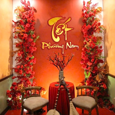 TRANG TRÍ TẾT NHÀ HÀNG ĐƠN GIẢN