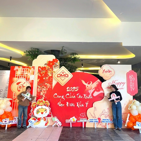 TRANG TRÍ TÁT NIÊN CÔNG TY