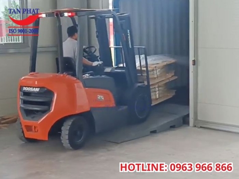 Dốc Dẫn Xe Nâng Loại Nhỏ – Mini Ramp 1 Tấn, 2 Tấn, 5 Tấn,...