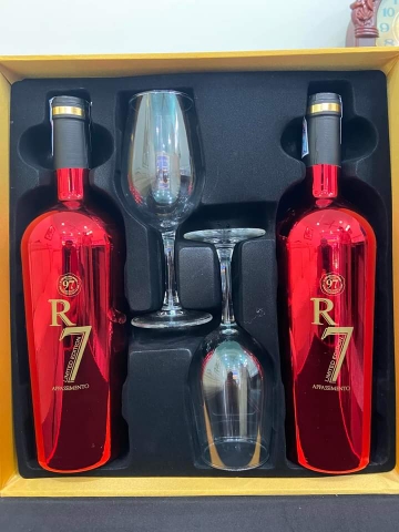 Hộp quà tặng 2 chai Vang Ý R7 Limited Edition