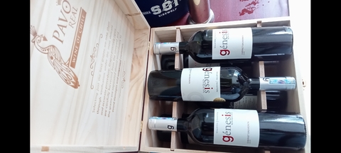 Hộp quà gỗ Rượu Vang Genniss 6 chai