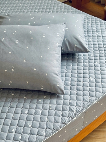 Set ga gối chần bông (Tam giác xám) - SGGCB320