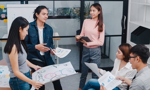 Những Thói Quen Xấu Trong Giao Tiếp Và Cách Khắc Phục