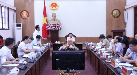 Lãnh đạo tỉnh nghe báo cáo về Quy hoạch Khu đô thị du lịch sinh thái Đông Tam Đảo