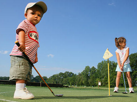 Lí do nên cho trẻ tập golf?
