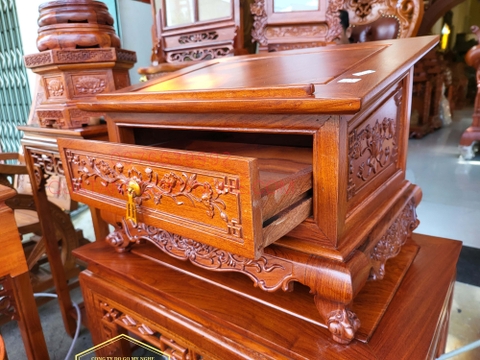 KỆ ĐỌC KINH GỖ HƯƠNG CHẠM SEN CÓ NGĂN KÉO