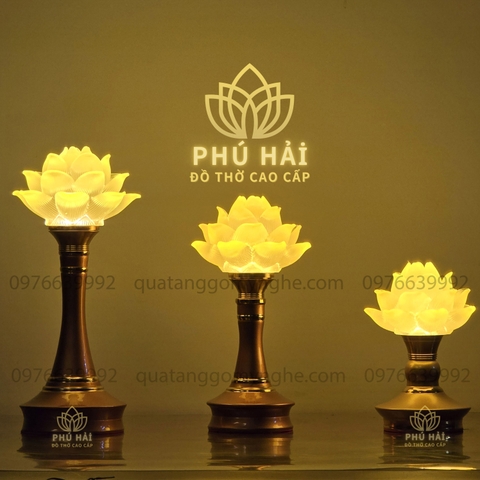 Đèn Thờ 1 Bông Hoa Sen Lưu Ly Thân Vút 