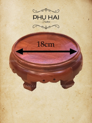Kỷ Tròn , Đế bát nhan